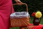 Кошница със синя подплата